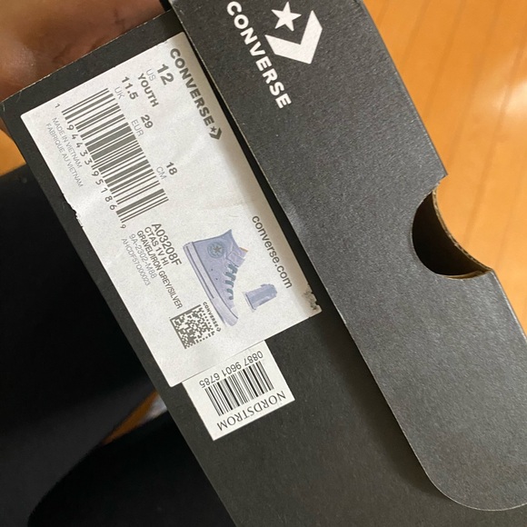 Converse Kids Sneakers - Gray and White - Picture 2 of 9